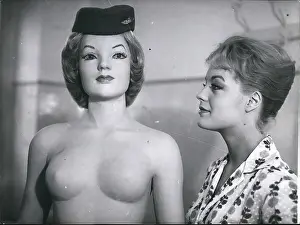 Undresses: 1950-1959 Actor - Actress