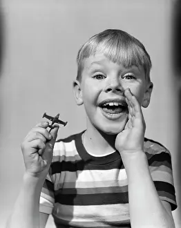 Cupping: 1950s Blonde Boy Shouting Hand
