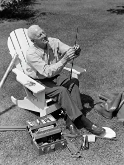 Threading: 1950s Elderly Man In Backyard