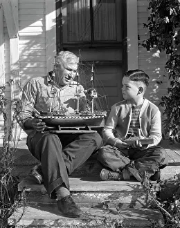 Bau001: 1950s Elderly Man Talking To A