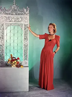 Supercilious: 1950S EVENING WEAR