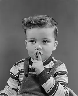 Shush: 1950s LITTLE BOY MAKING SHUSH SHUSHING QUIET