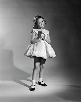 Seamless: 1950s Pretty Posing Girl Smiling