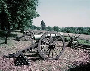 Cannonballs: 1950s Row Line Of Civil War Cannon