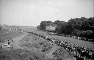 Epsom: 1953 Coronation Derby
