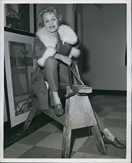 Jetliner: 1960-1969 Actor - Actress