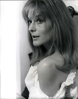 Wary: 1960-1969 Actor - Actress