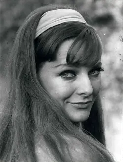 Describe: 1960-1969 Actor - Actress