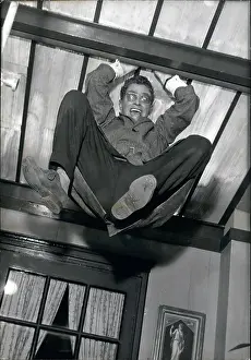 Cowl: 1960-1969 Actor - Actress