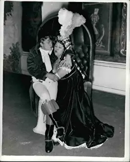 Stoops: 1960-1969 Actor - Actress