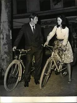 Impersonates: 1960-1969 Actor - Actress