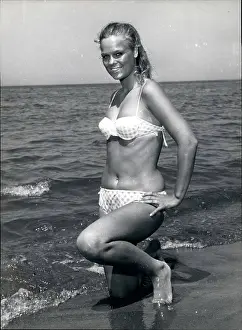 Avoids: 1960-1969 Actor - Actress