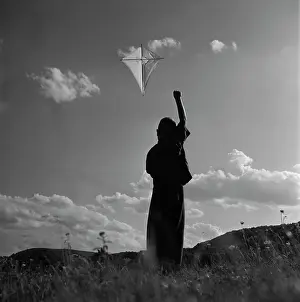 Egx001: 1960s 1950s Silhouette Of Boy