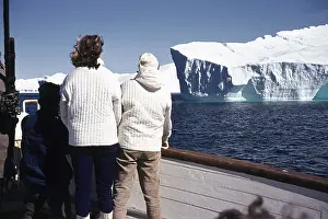 Icebergs: 1960s arctic holiday