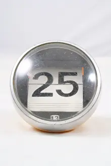 Perpetual: 1960's egg shaped open faced calendar, phenolic