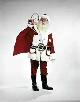 Kringle: 1960s Full Length Portrait Of