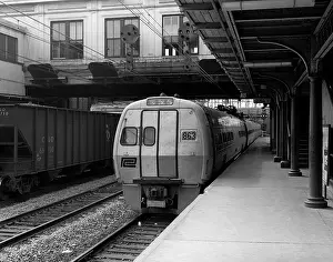 Metroliner: 1960s Metroliner Stopped At Station