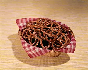 Pretzels: 1960s Pretzels Snacks Bowl