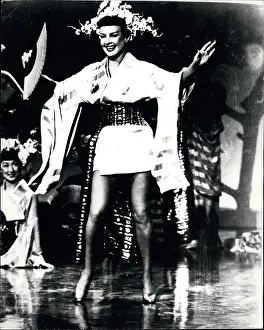 Shapely: 1970-1979 Actor - Actress