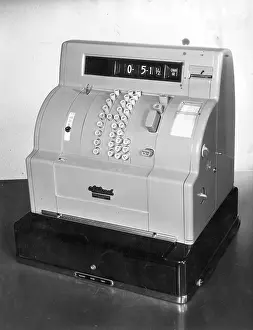 Decimalisation: 1970S CASH REGISTER