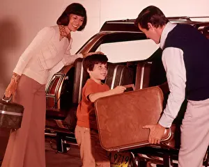 Ban001: 1970s Family Loading Trunk Station