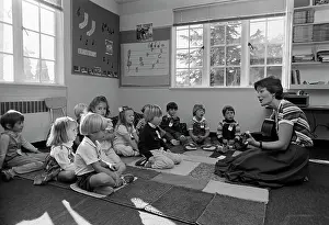 Vocals: 1980s Grade School Teacher Sitting