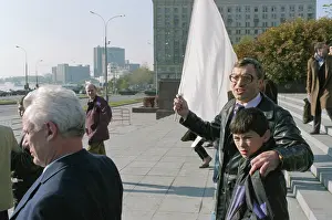 Mediating: 1993 Russian constitutional crisis