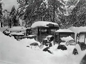 Snowed: 2, 000 motorists are snowed in Arrowhead