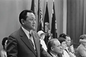 Confectionary: 27th USSR Trade Unions Congress