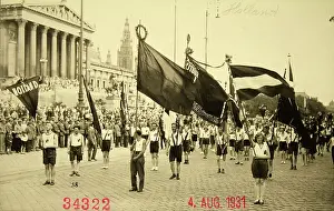 Pageants: 2nd International workers Olympics in Vienna