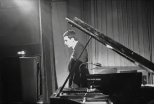 Pianos: The 2nd literary cabaret of the Vienna Group