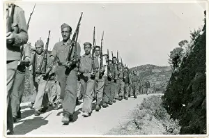 Ebro: 57th Battalion on the march during Ebro offensive training