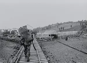 Bridgehead: 5th Infantry Brigade (Guards and Gurkhas)