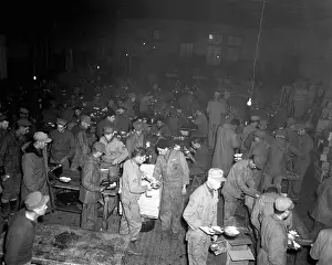 East Asia: 5th U.S. Marine Regiment has Thanksgiving dinner