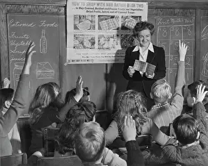 Instructor: A 6th grade teacher instructs her elementary