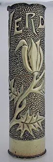 Embossing: 76 mm shellcase with an Art Deco design of floral embossing