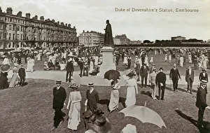 Promenading: 8th Duke of Devonshire's Statue - Eastbourne