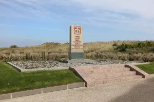 Cotentin: 90th Infantry Division Monument, Utah beach