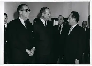 Evan: A. Evan + Dr. Yarring + Tekoa + Alon + Tervsal