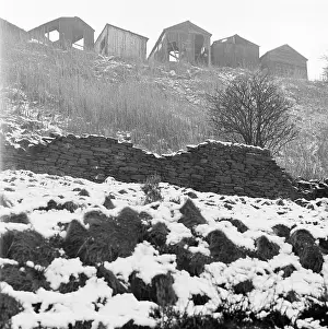 Slump: Abandoned Sheds