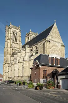 Buttress: Abbatiale Saint-Pierre, Corbie, France