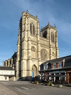 Corbie: Abbatiale Saint-Pierre, Corbie, France