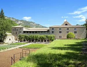 Memoire: Abbaye Notre-Dame de Senanque, Gordes, Provence, France