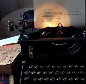 Agatha: ABC Murder -Letter and Typewriter