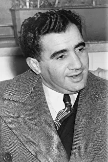 Informer: Abe Reles 1906-1941 became a stool pigeon ?