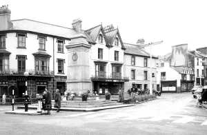 Aberdare: Aberdare, the Memorial c1955