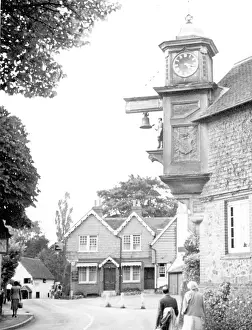 Vale: Abinger Hammer