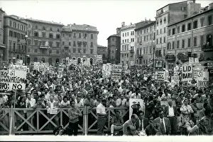 Navona: Activist - Protest - Riot - Strikes