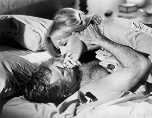 Pettet: Actor - Actress
