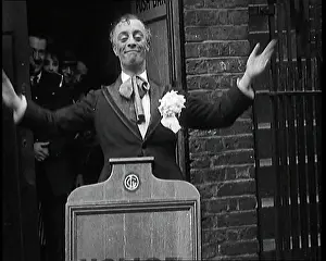 Henson: The Actor Leslie Henson Rising Spookily Up